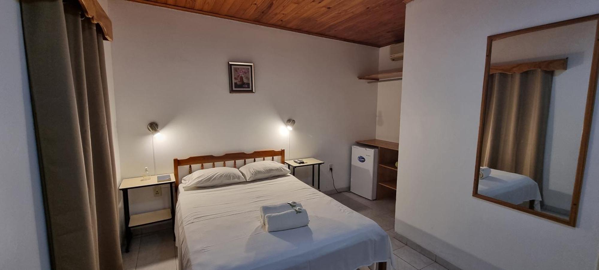 Hotel Golondrina Filadelfia Eksteriør billede